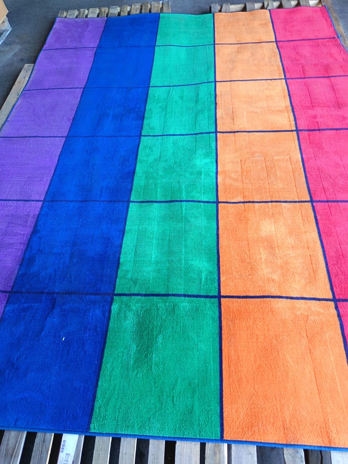 AD8a. Alfombra Didáctica colores para 30 niños OFERTA POR DETALLES